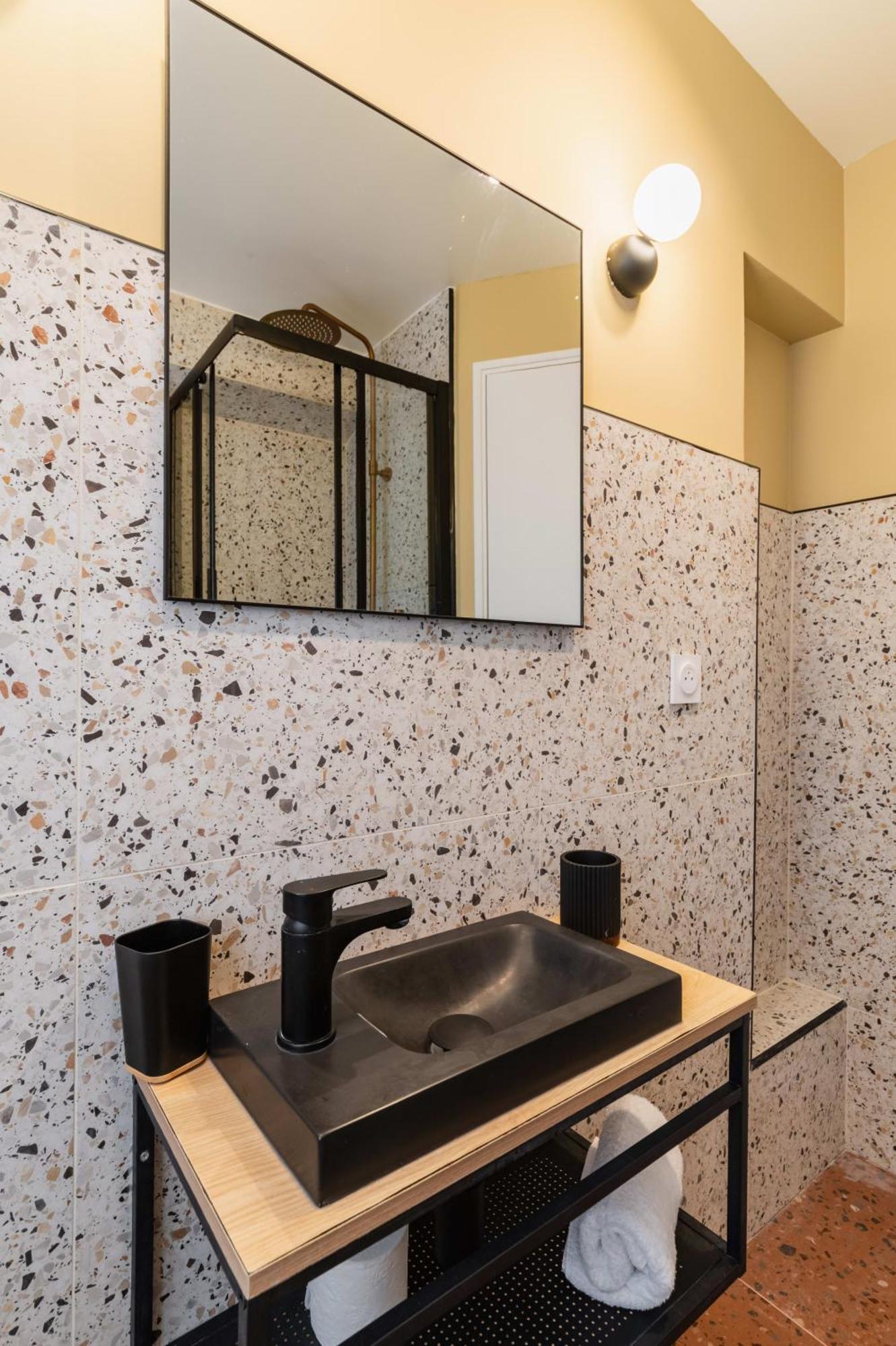 Grand Studio Refait A Neuf Paris 16 - 4P - Flat-Guest Extérieur photo